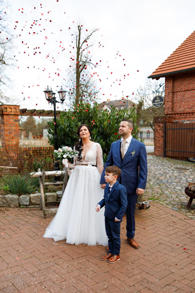 Hochzeitsfotograf in meiner Nähe für Hochzeitsfotografie und Hochzeitsreportage und Hochzeitsfotos bei der Trauung